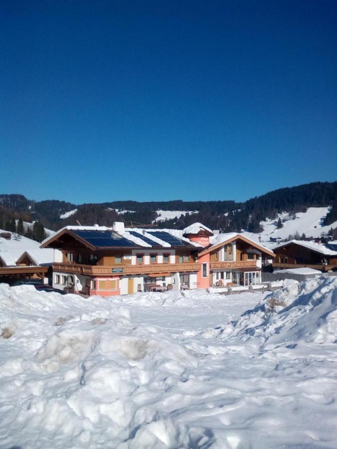 Haus Daniela Hotel Вилдшьонау Екстериор снимка